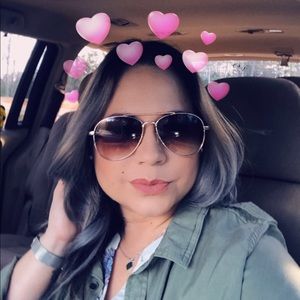 Meet your Posher, Ivelisse